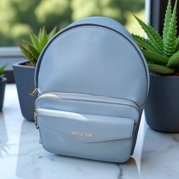 Michael Kors Maisie Medium Pebbled Leather 2-in-1 Backpack Denim (NWT) - Picture 4 of 12